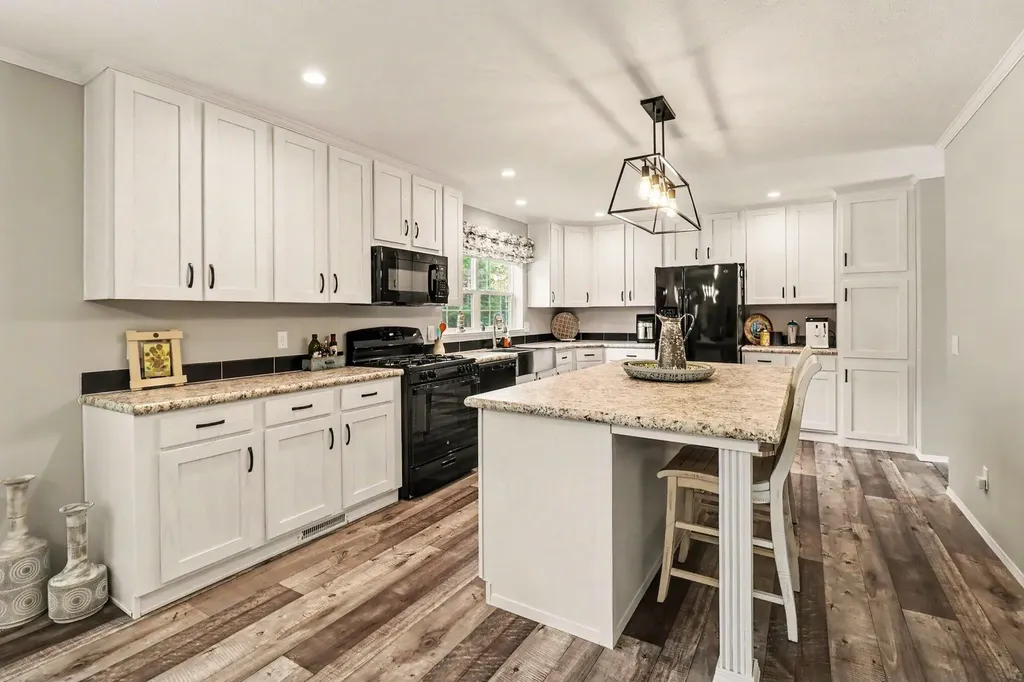 5957 E Ford Lake Dr. Drive Sheridan Township MI 49410