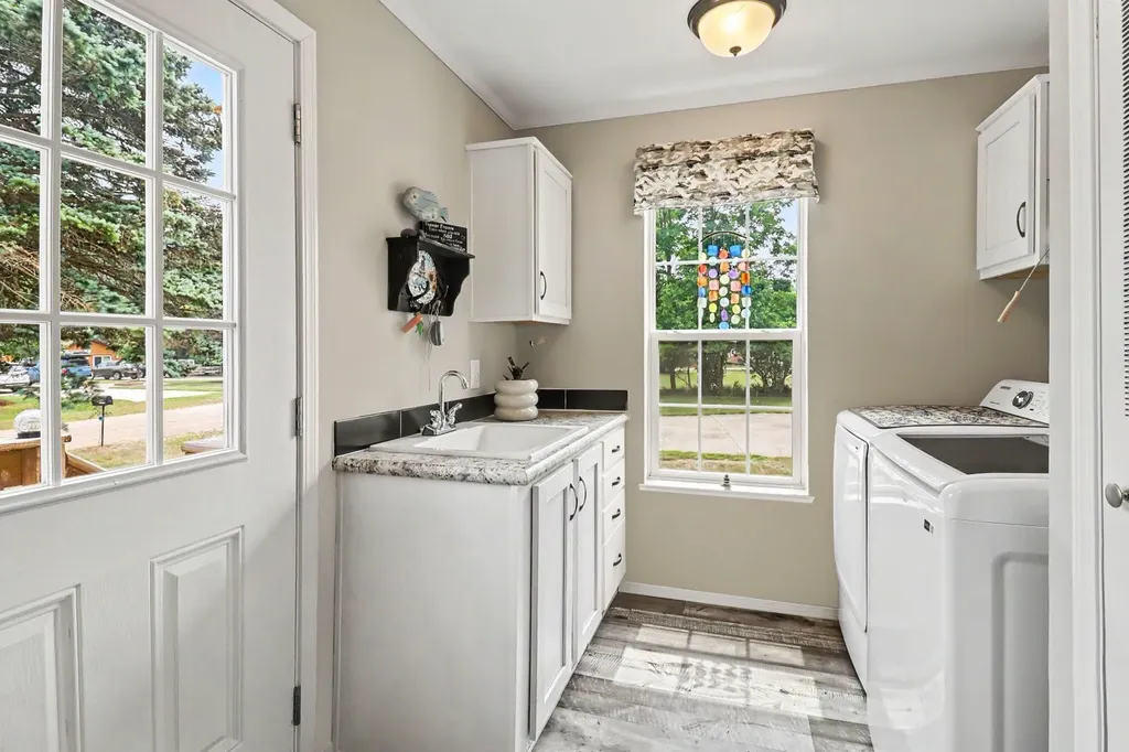 5957 E Ford Lake Dr. Drive Sheridan Township MI 49410
