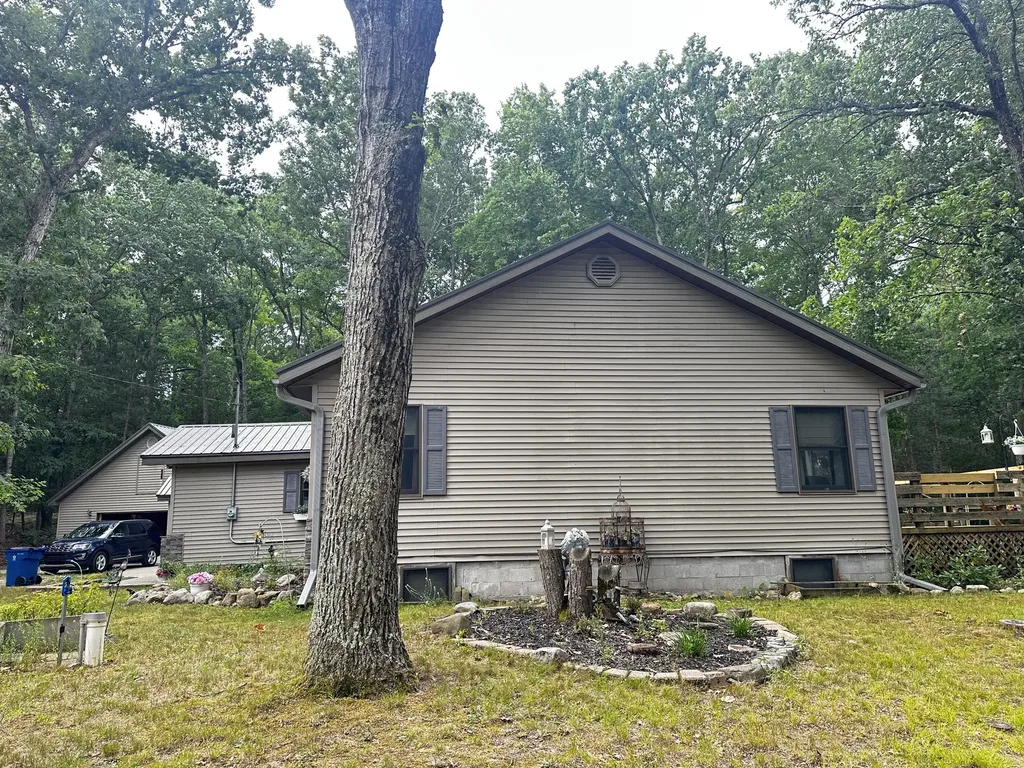 9629 N Kings Point Elk Township MI 49644
