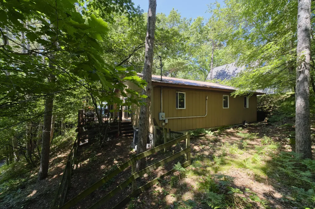 10777 Old Freesoil Road Grant Township MI 49660