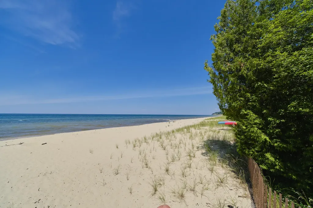 10777 Old Freesoil Road Grant Township MI 49660