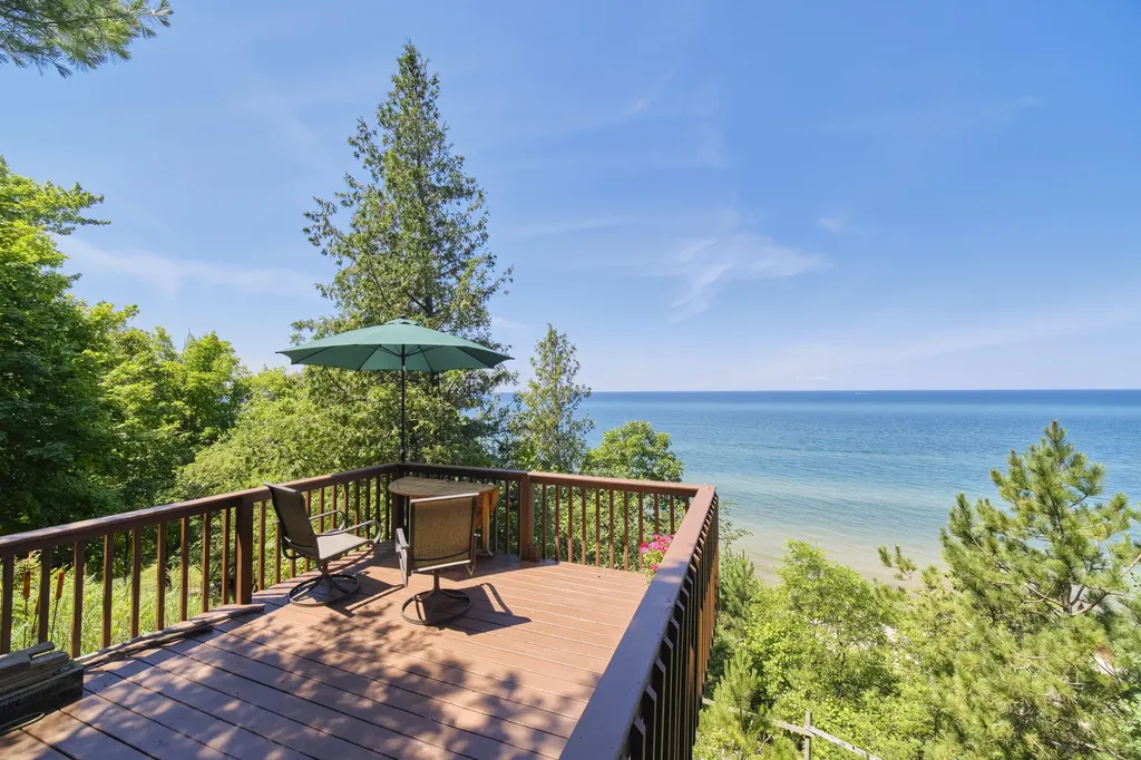 10777 Old Freesoil Road Grant Township MI 49660
