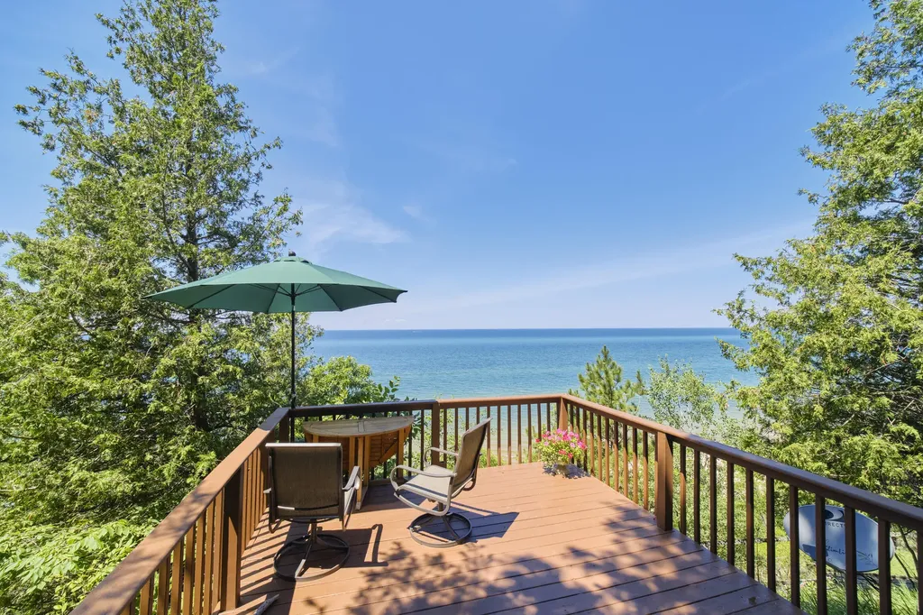 10777 Old Freesoil Road Grant Township MI 49660