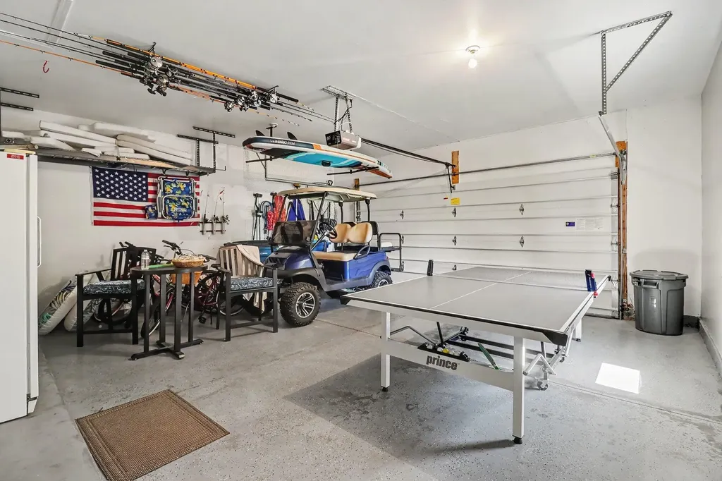 212 Lighthouse Way S Manistee City MI 49660