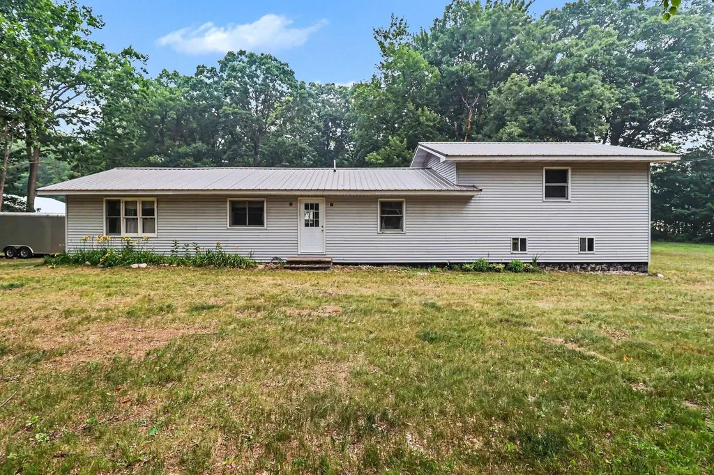 4994 E Madison Road Colfax Township MI 49459