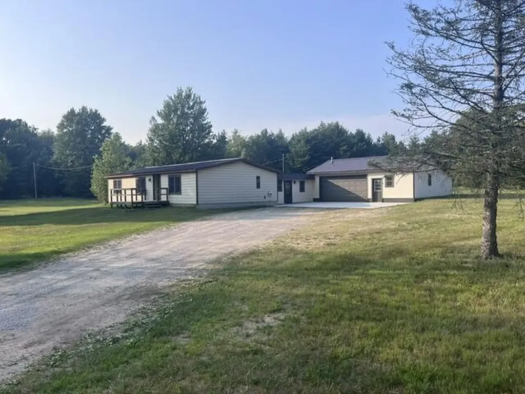 13542 Makinen Road Maple Grove Township MI 49645