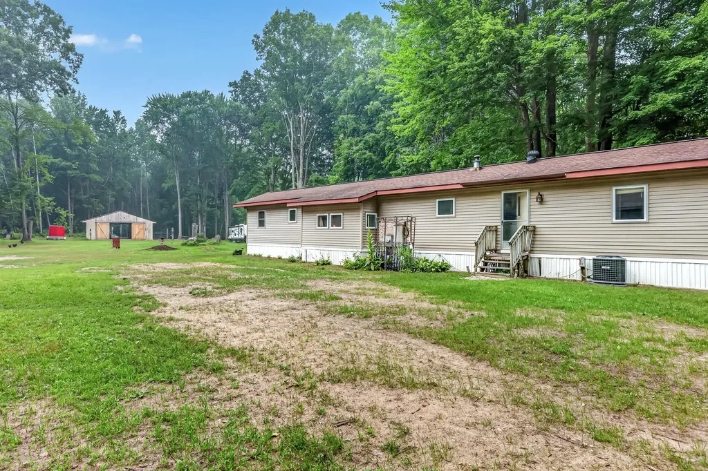 8045 W 16 Mile Troy Township MI 49309