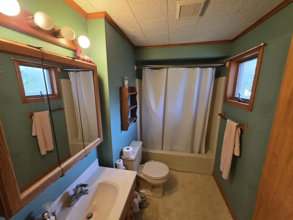 244 Washington Street Manistee City MI 49660