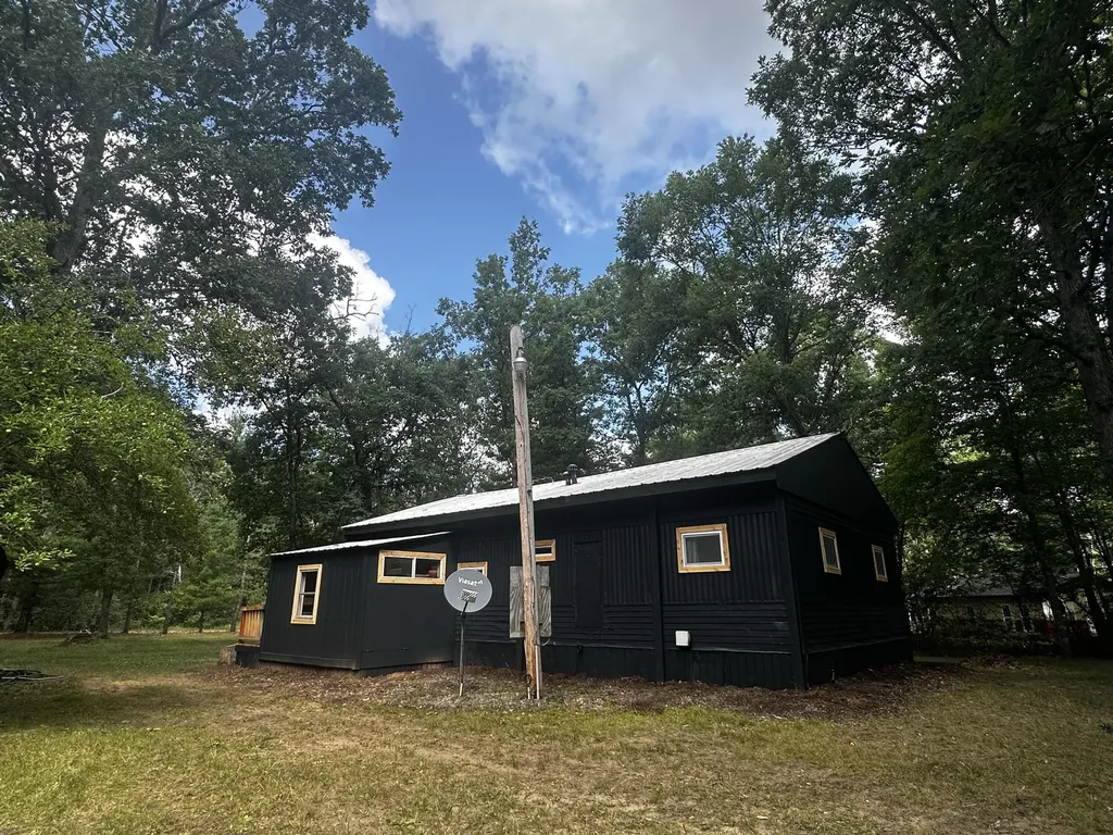 11384 N Irons Road Eden Township MI 49644