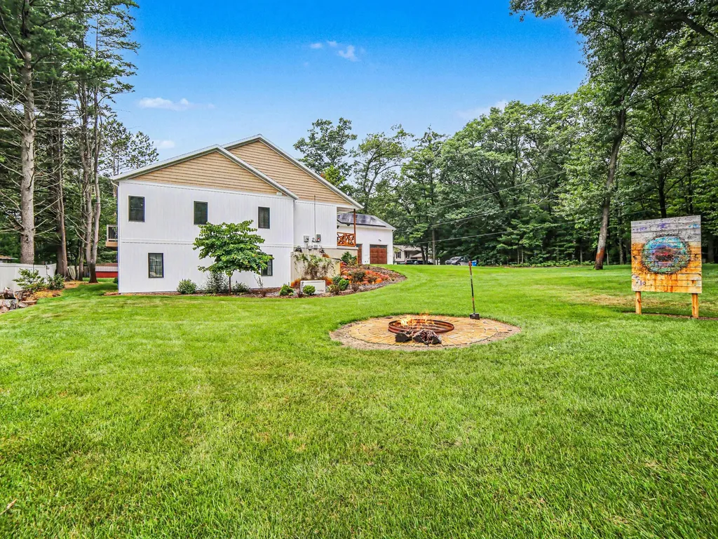 629 Sands Street Pentwater Village MI 49449