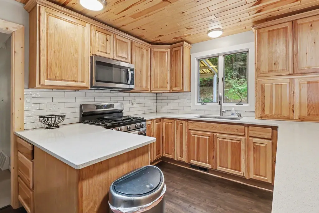 5935 Pleasant Hill Road Unknown City MI 49411