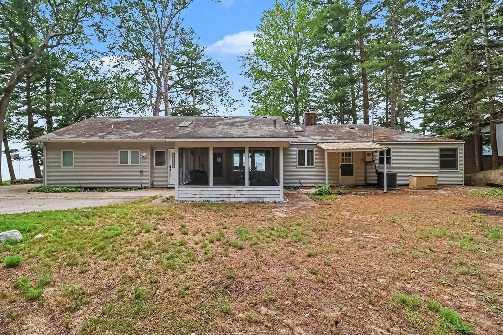 5935 Pleasant Hill Road Unknown City MI 49411