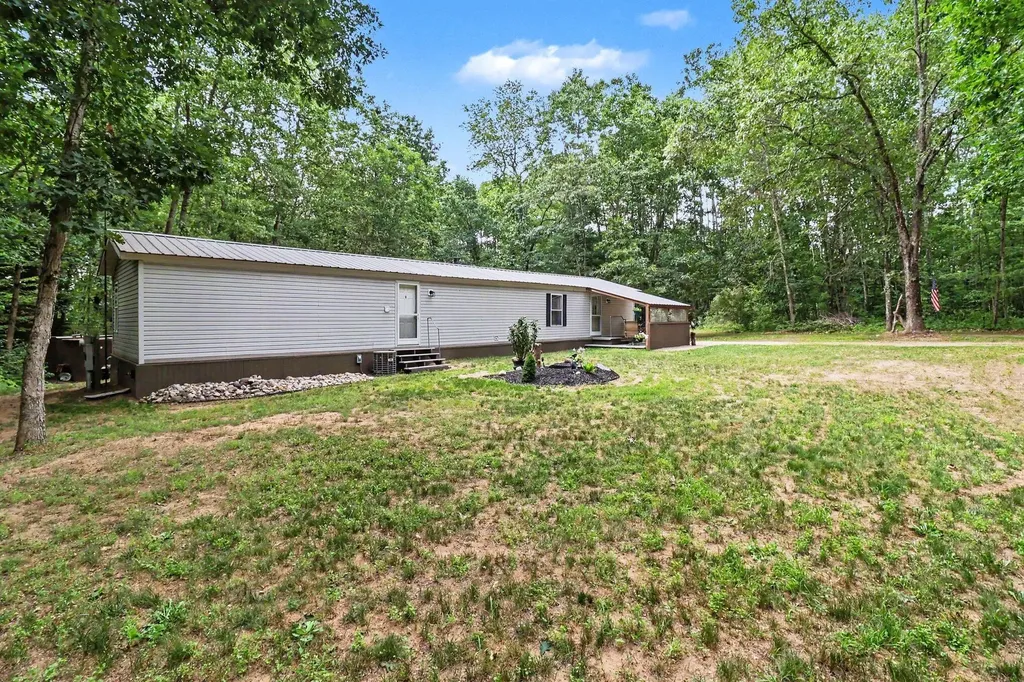 9196 N Ruth Drive Colfax Township MI 49402