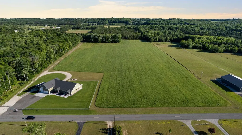 5859 Potter Road Onekama Township MI 49614