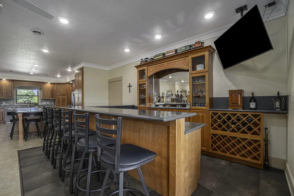 5859 Potter Road Onekama Township MI 49614