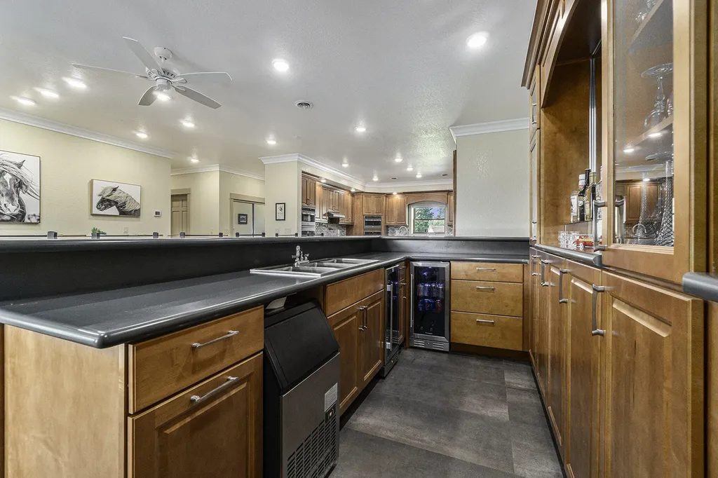5859 Potter Road Onekama Township MI 49614