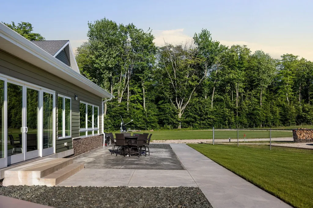 5859 Potter Road Onekama Township MI 49614