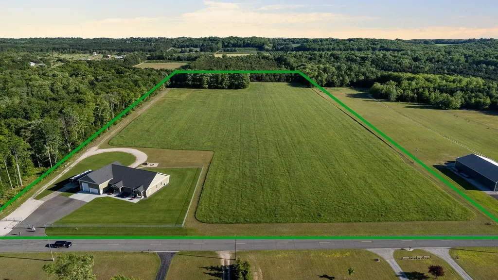 5859 Potter Road Onekama Township MI 49614