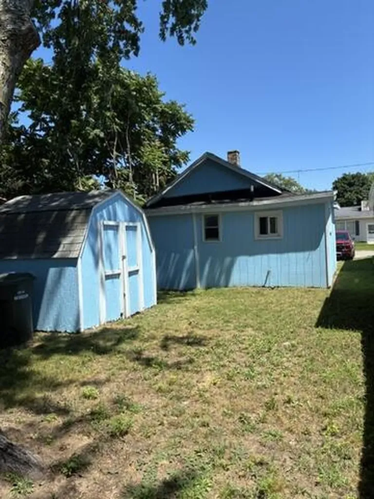 2203 Larue Street Muskegon City MI 49441