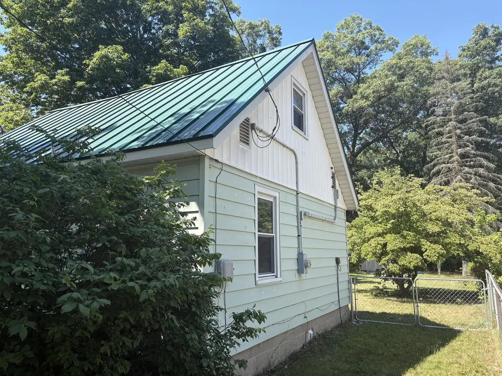 575 S Wolf Lake Road Egelston Township MI 49442