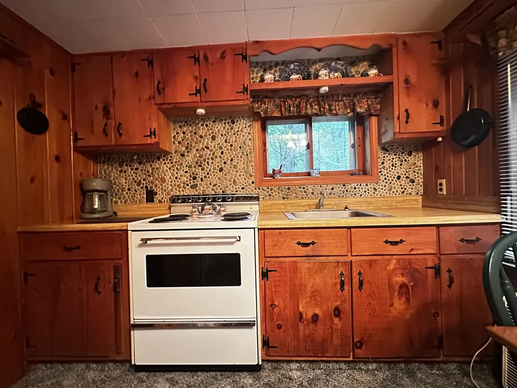 8047 W Peterson Road Elk Township MI 49644