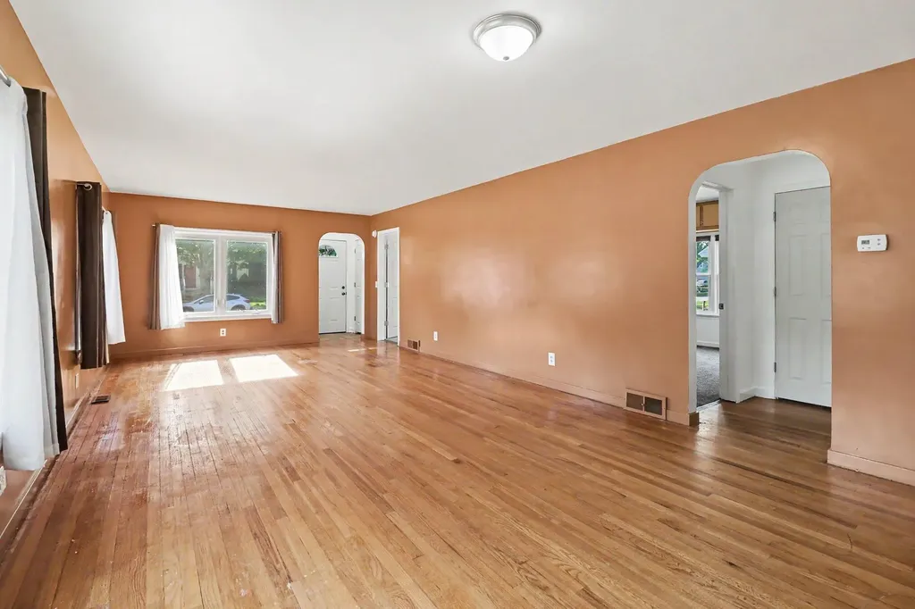 509 N Delia Street Ludington City MI 49431