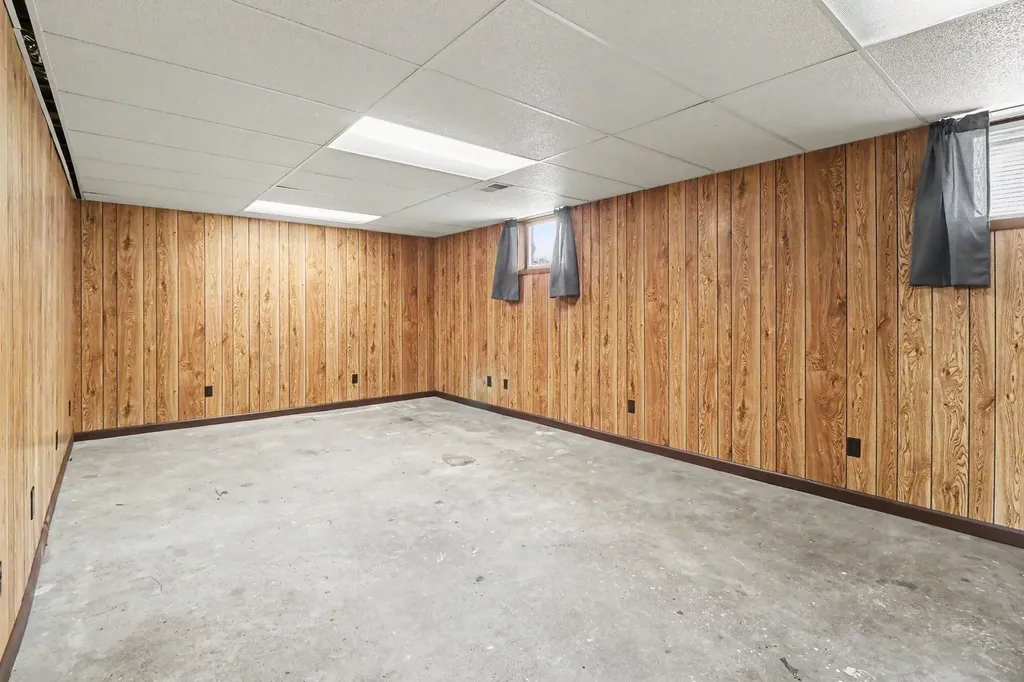 509 N Delia Street Ludington City MI 49431