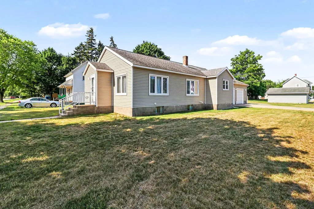 509 N Delia Street Ludington City MI 49431