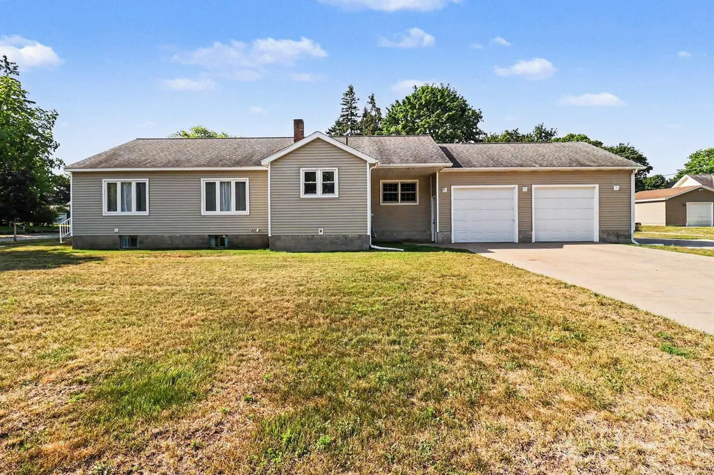 509 N Delia Street Ludington City MI 49431