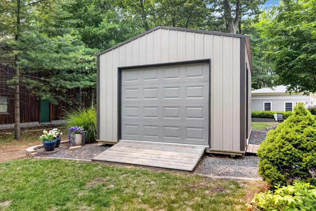 416 N Rush Street Pentwater Village MI 49449