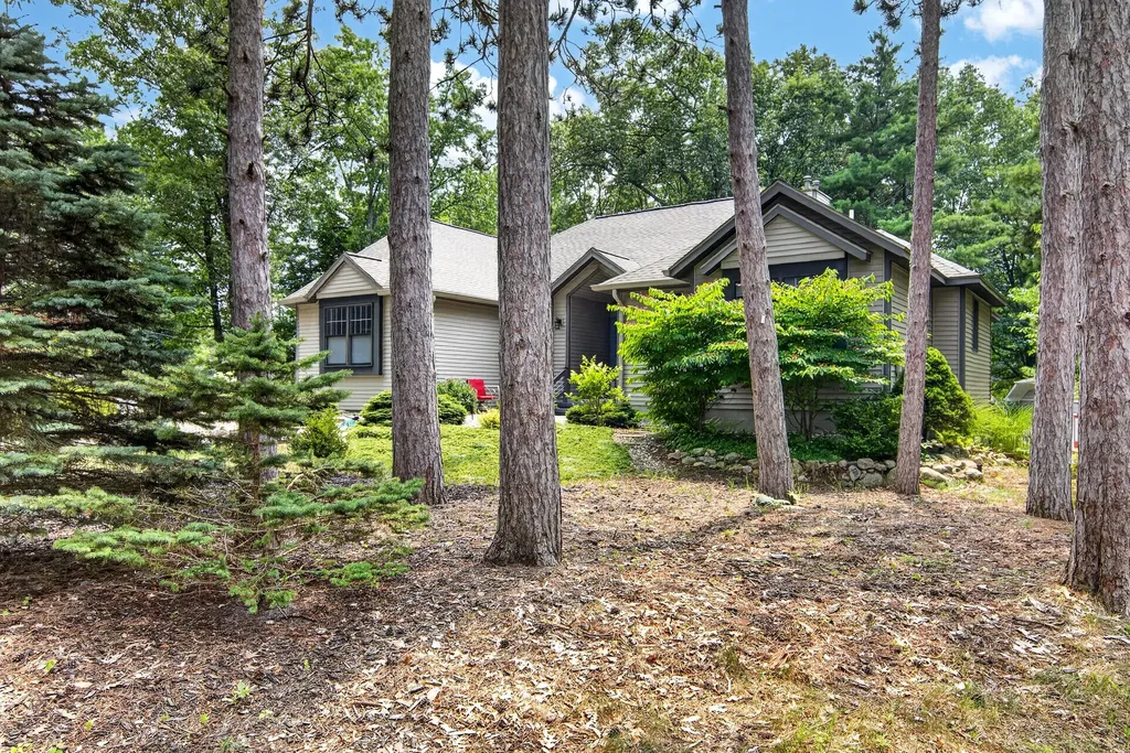 416 N Rush Street Pentwater Village MI 49449