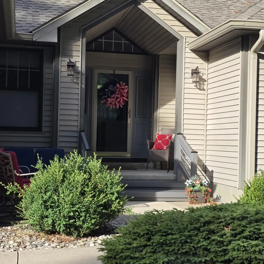 416 N Rush Street Pentwater Village MI 49449