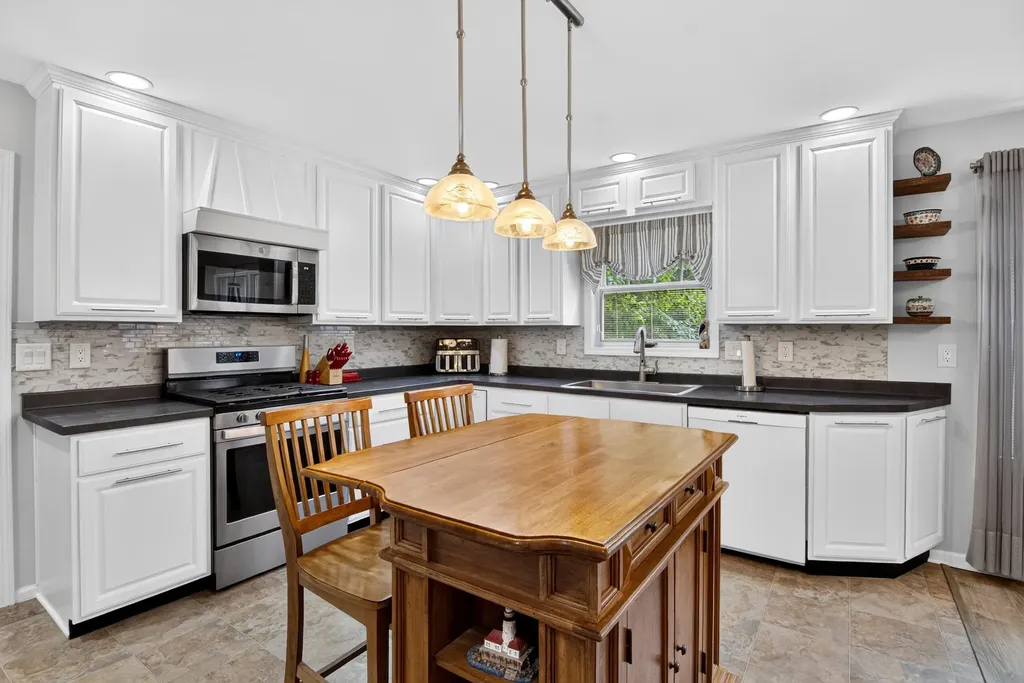 416 N Rush Street Pentwater Village MI 49449
