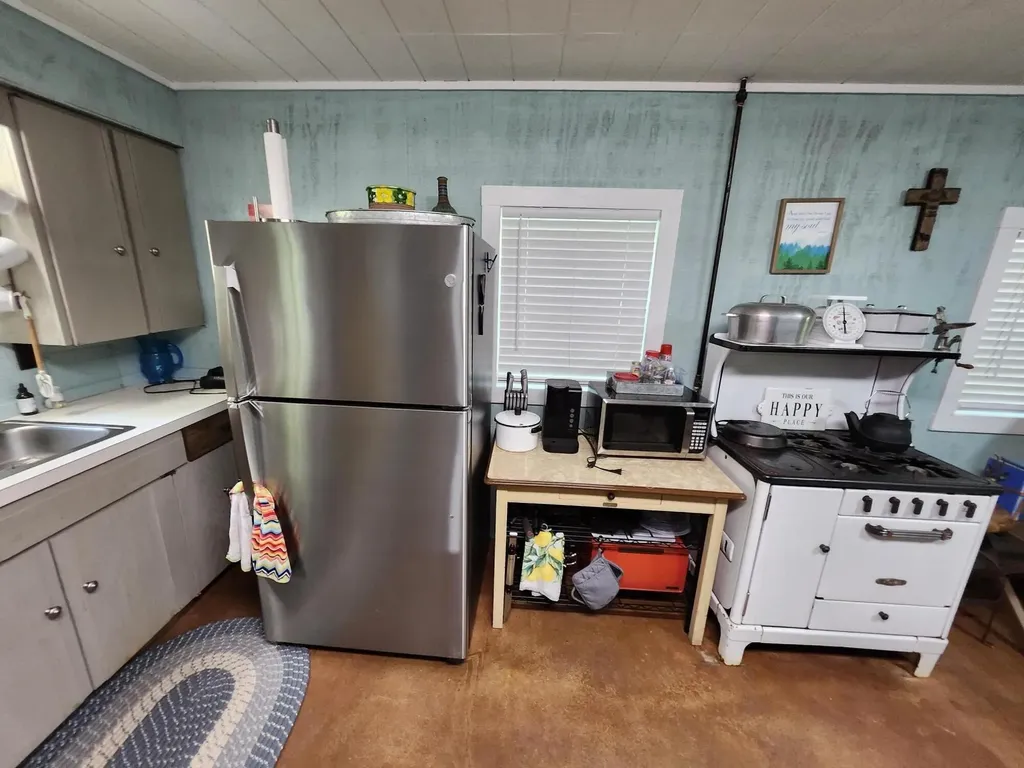 2867 E Hawley Road Eden Township MI 49405