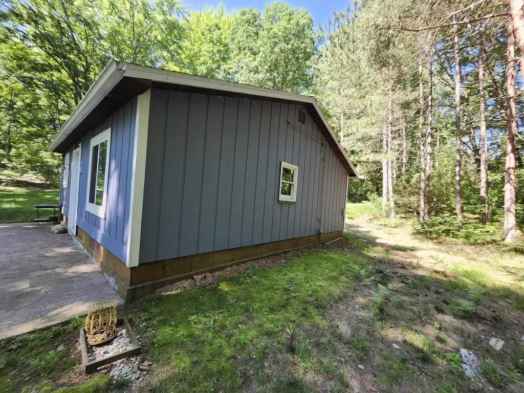 2867 E Hawley Road Eden Township MI 49405
