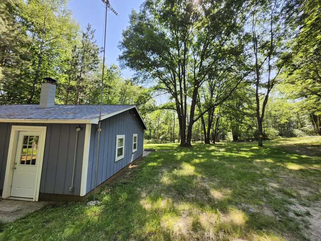 2867 E Hawley Road Eden Township MI 49405