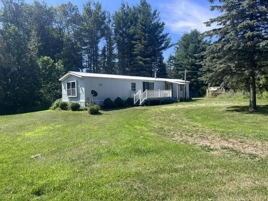 2849 Hoover Road Fork Township MI 49305