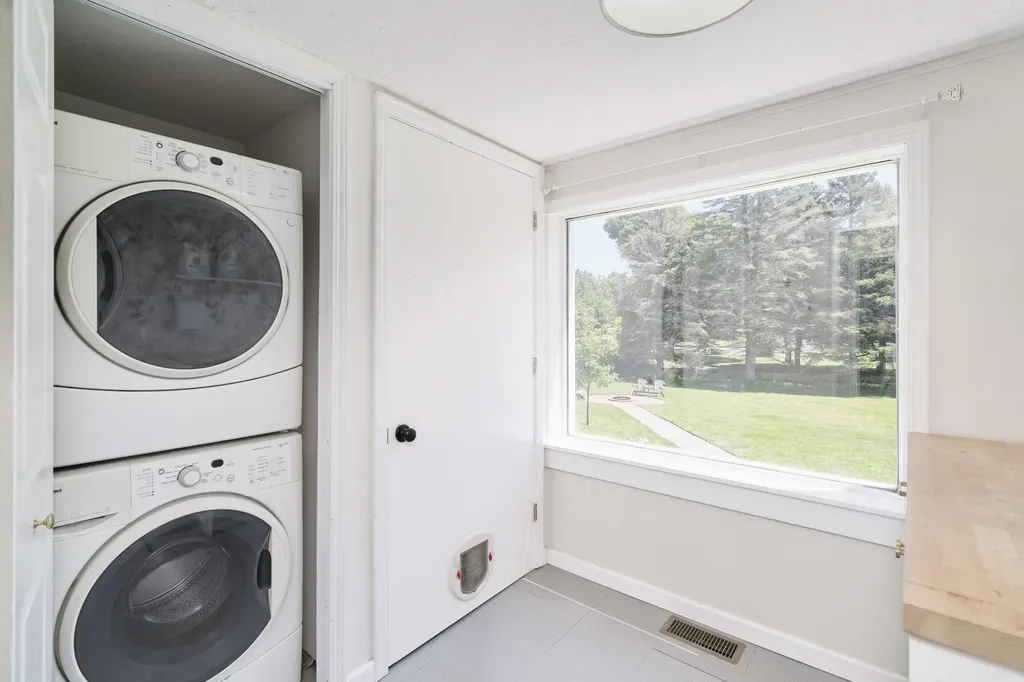2631 Lakeshore Road Manistee Township MI 49660