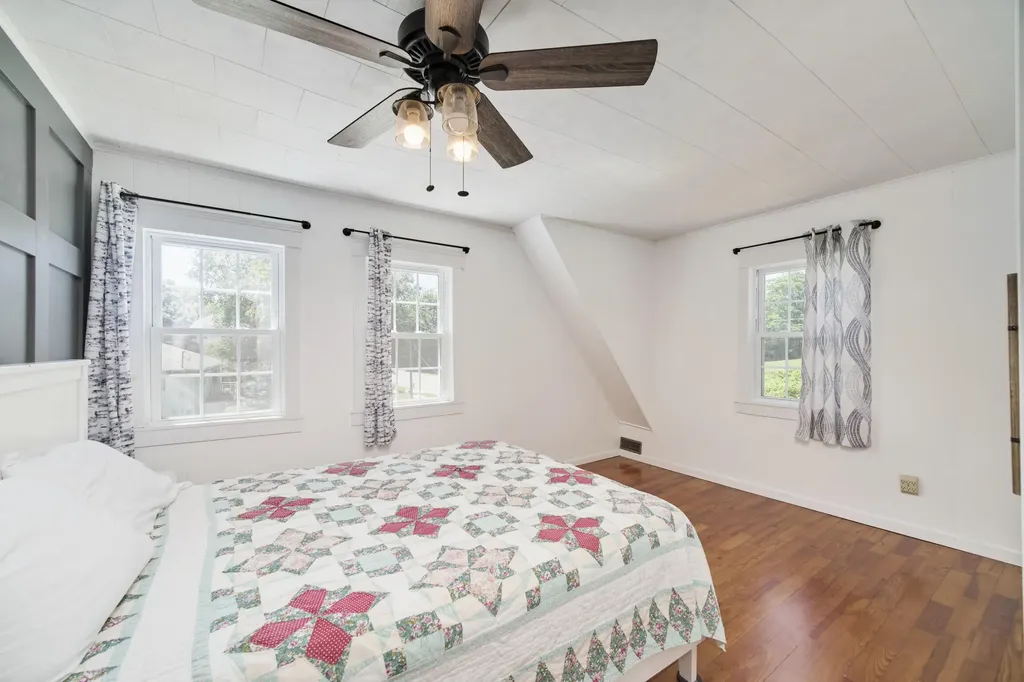 2631 Lakeshore Road Manistee Township MI 49660