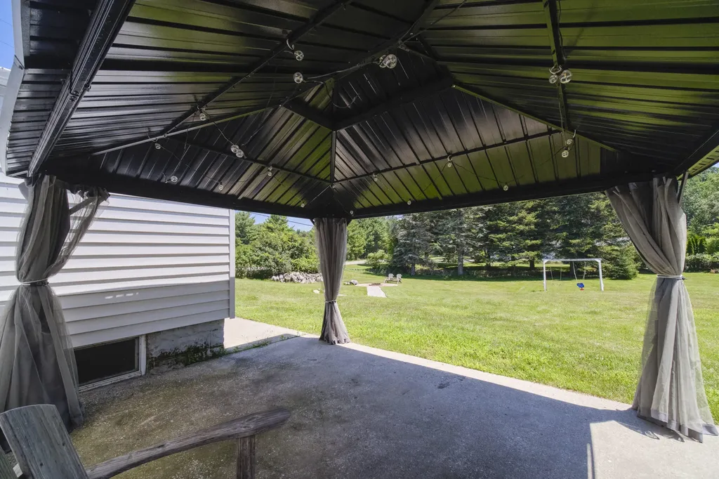 2631 Lakeshore Road Manistee Township MI 49660