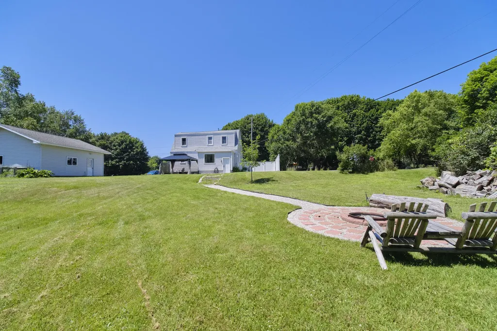 2631 Lakeshore Road Manistee Township MI 49660