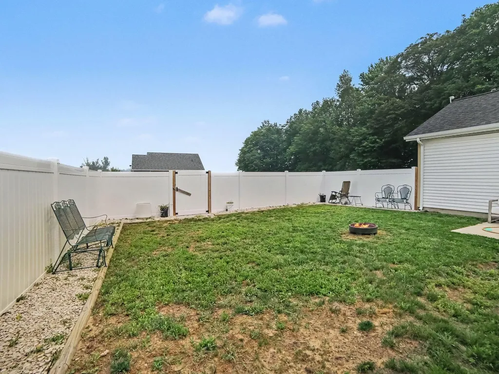 3970 W Destiny Drive Hart Township MI 49420