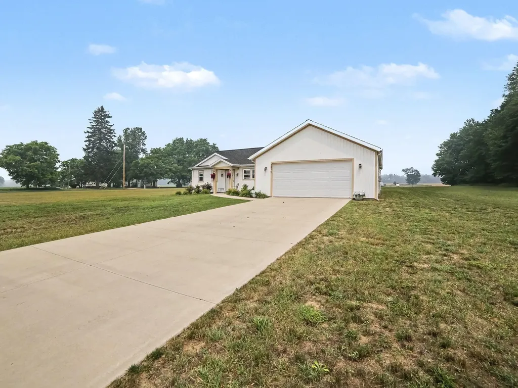 3970 W Destiny Drive Hart Township MI 49420