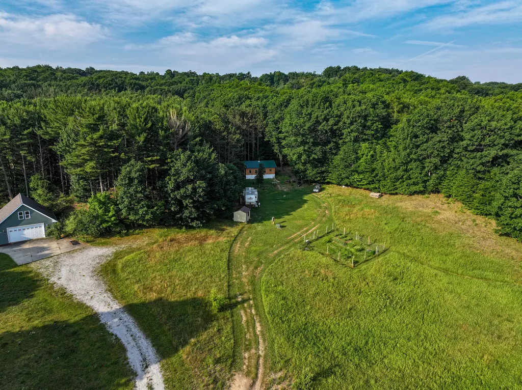 15940 Northwood Highway Arcadia Township MI 49613