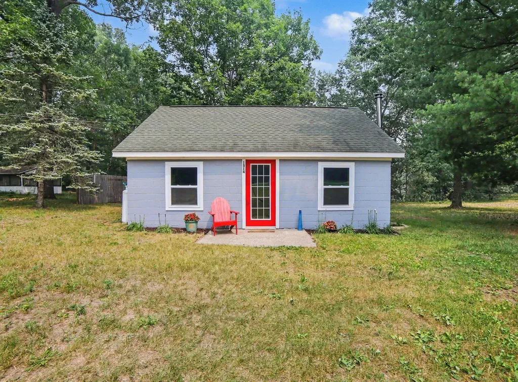 1514 S Walhalla Road Branch Township MI 49402