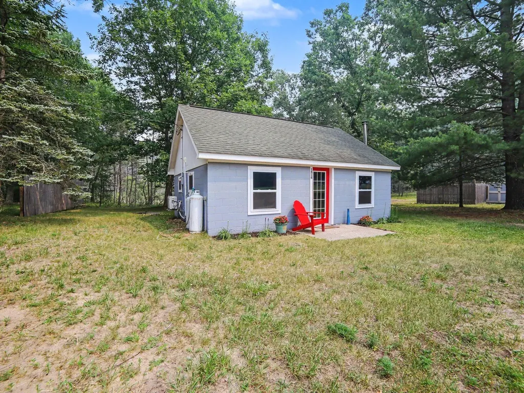 1514 S Walhalla Road Branch Township MI 49402