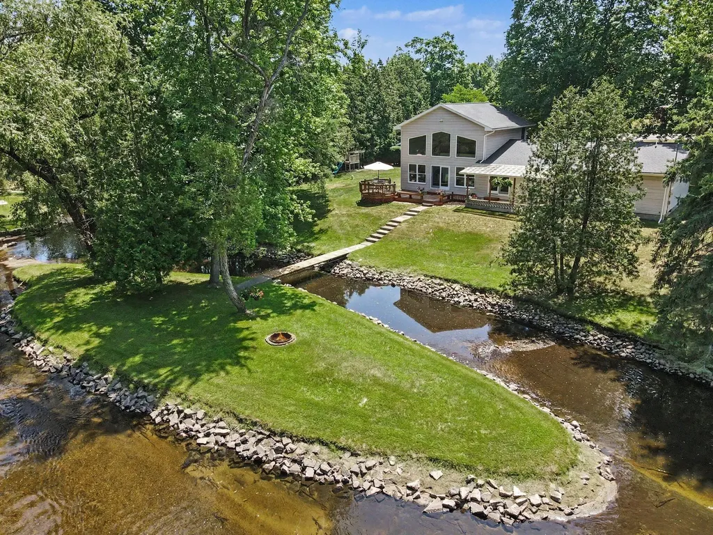 9064 E M20 Newfield Township MI 49421