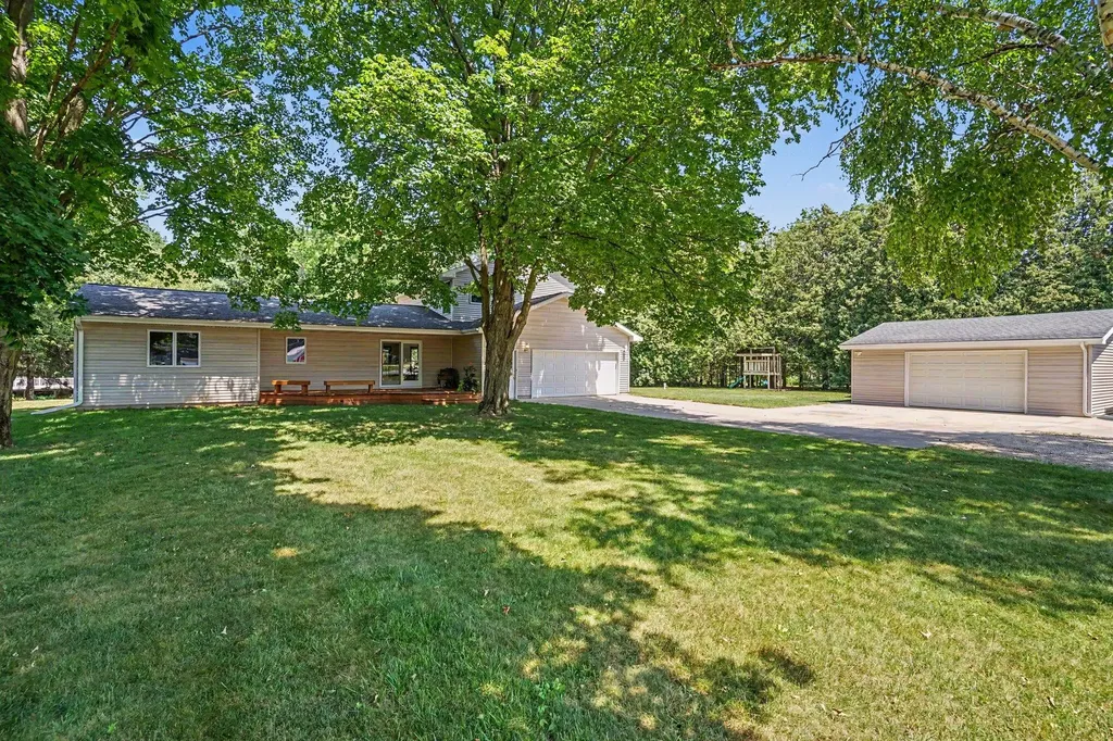 9064 E M20 Newfield Township MI 49421