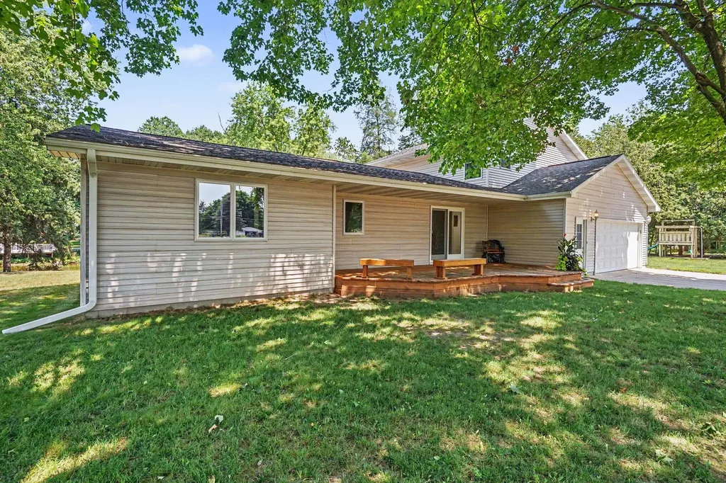 9064 E M20 Newfield Township MI 49421