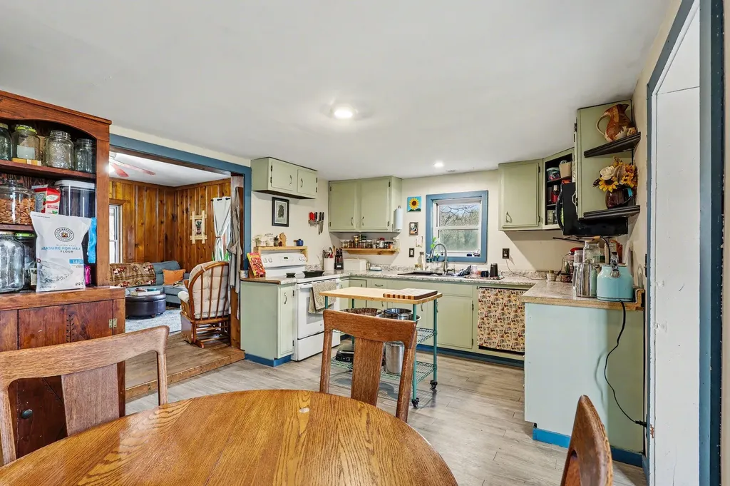 3521 S 204th Avenue Newfield Township MI 49421